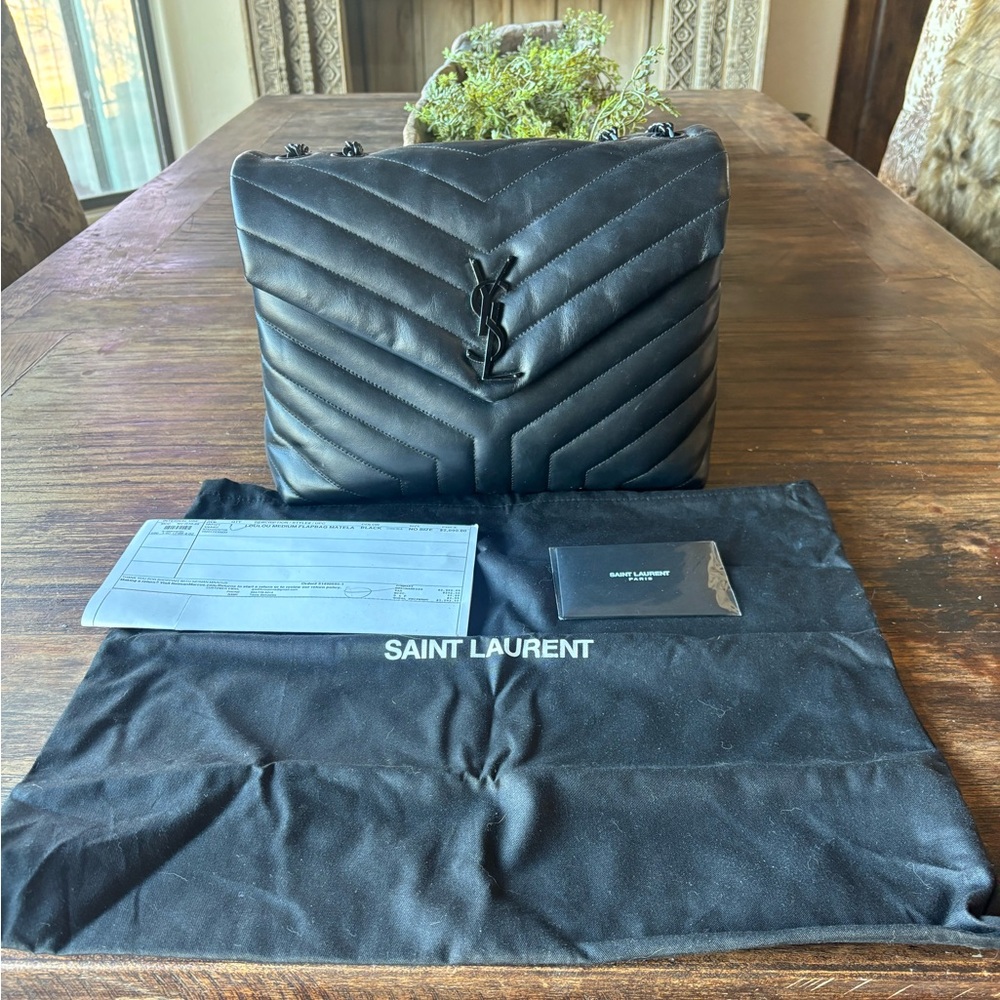 SaintLaurentYSL LouLou Black Medium Flapbag